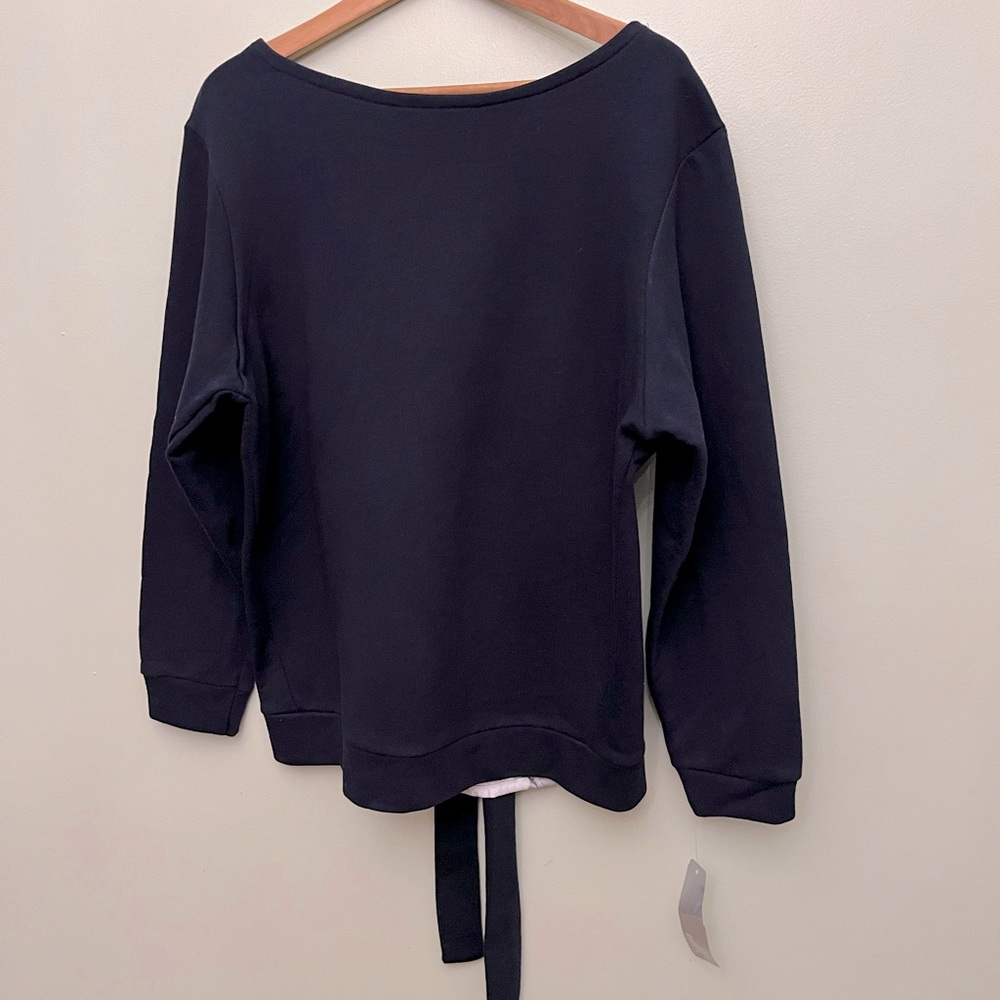 Johanna Paris navy blue women blouse with floral back inset size 16, NWT.